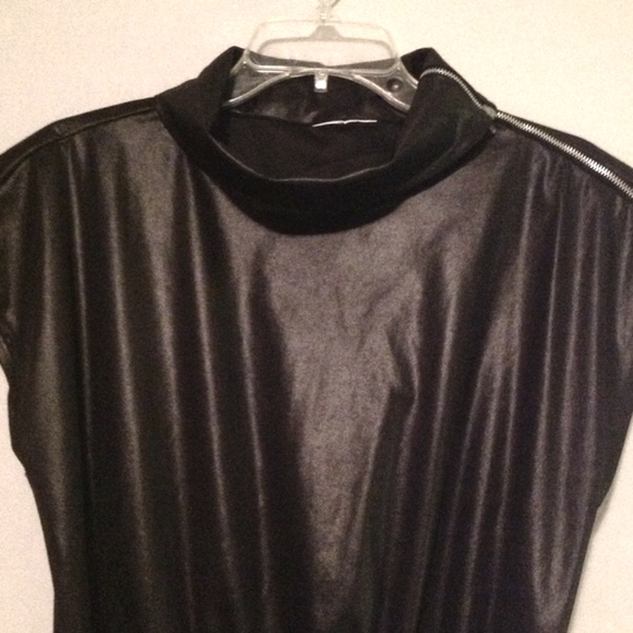 🎉H.P.🎉 BLACK LTHR LOOK DRESS - Picture 4 of 4